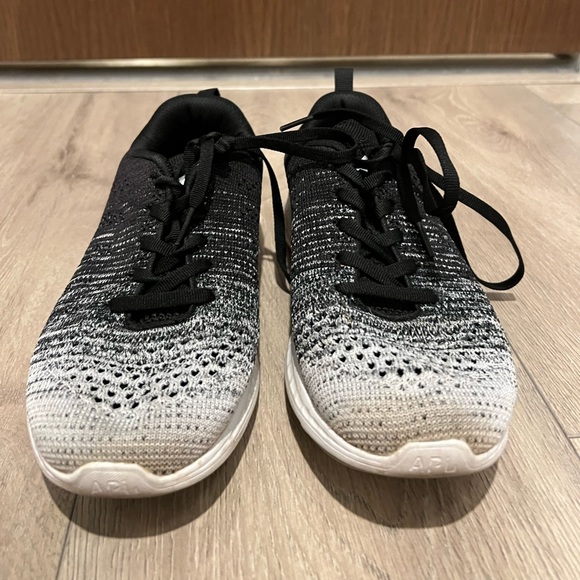 APL techloom pro running shoes - Picture 7 of 10